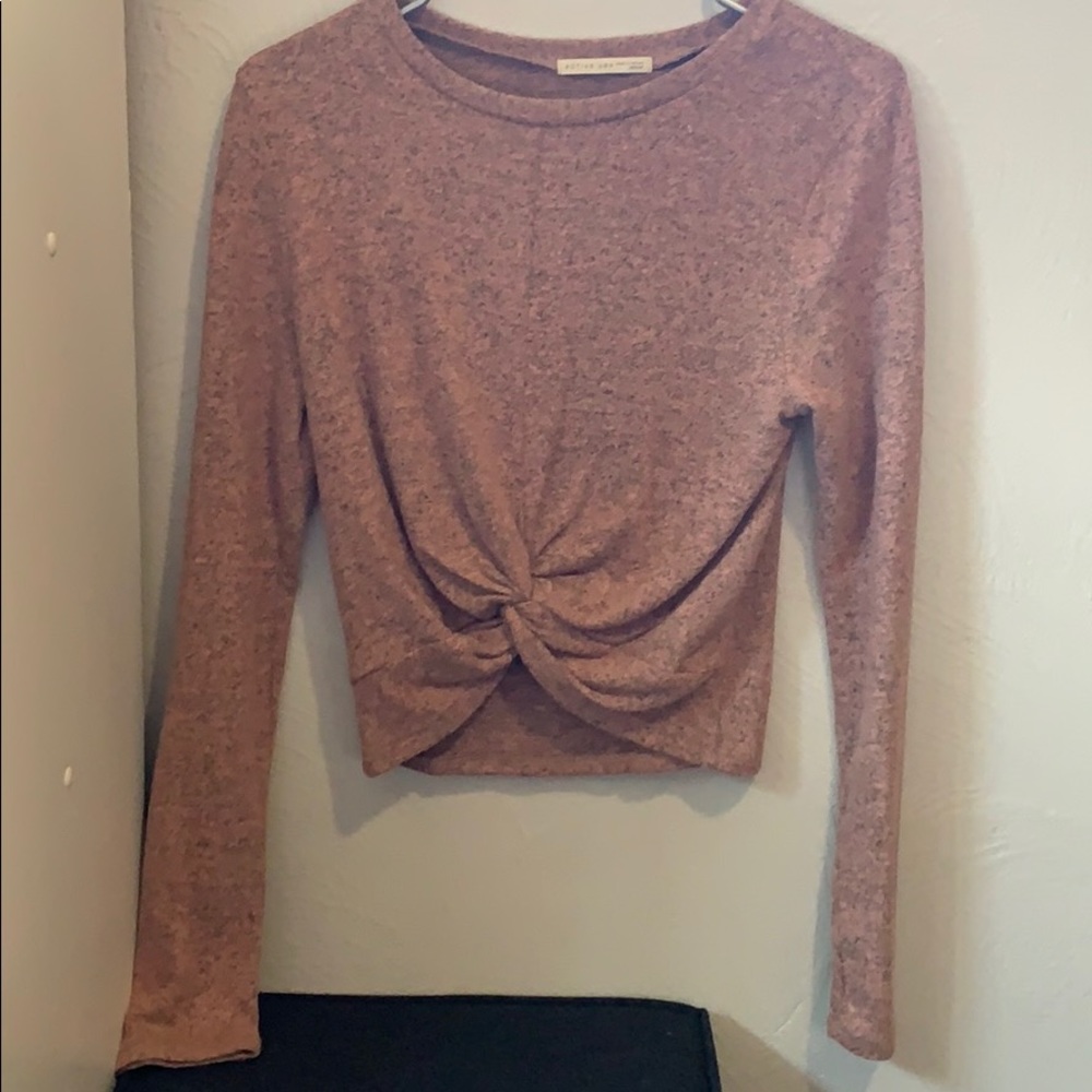 Pink long sleeve crop top sweater